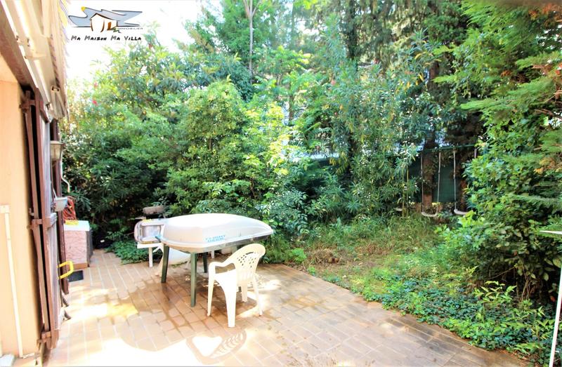 Maison - 99 m² - 6 pièces