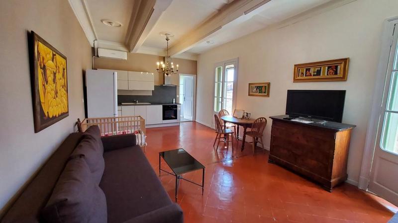 Propriété - 430 m² - 18 pièces