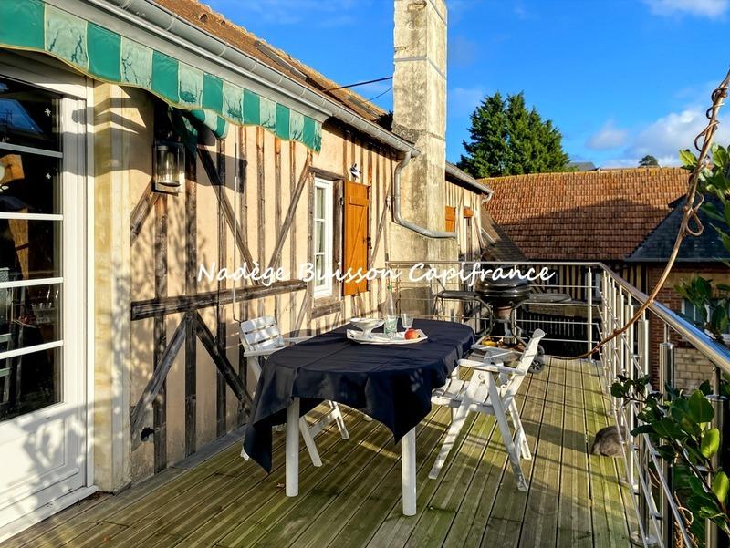 Maison - 233 m² - 10 pièces