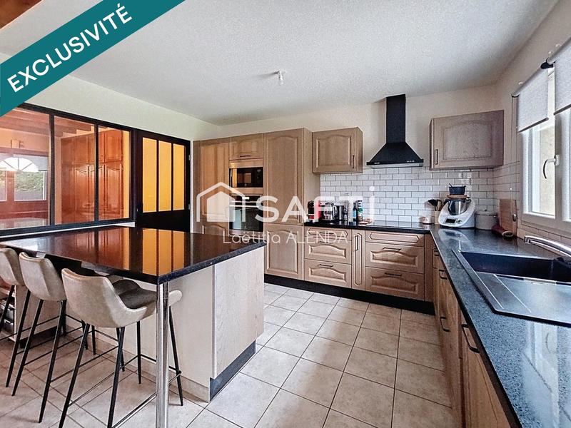 Maison - 159 m² - 6 pièces