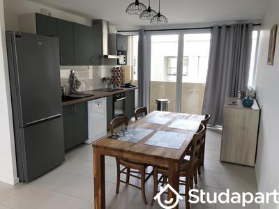 Chambre - 11 m² - 1 pièce