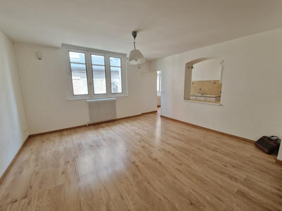 Appartement - 90 m² - 3 pièces