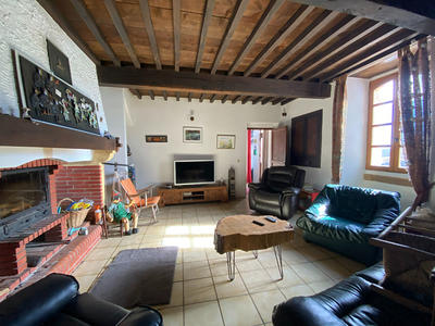 Maison - 320 m² - 12 pièces