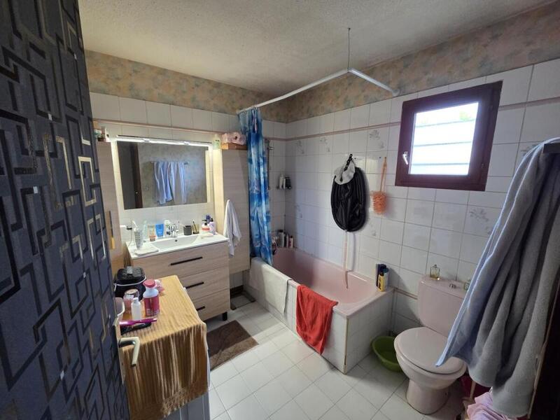 Maison - 88 m² - 4 pièces