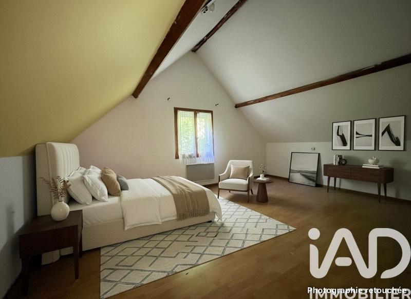 Maison - 95 m² - 5 pièces