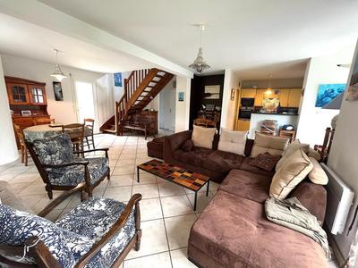 Maison - 107 m² - 5 pièces