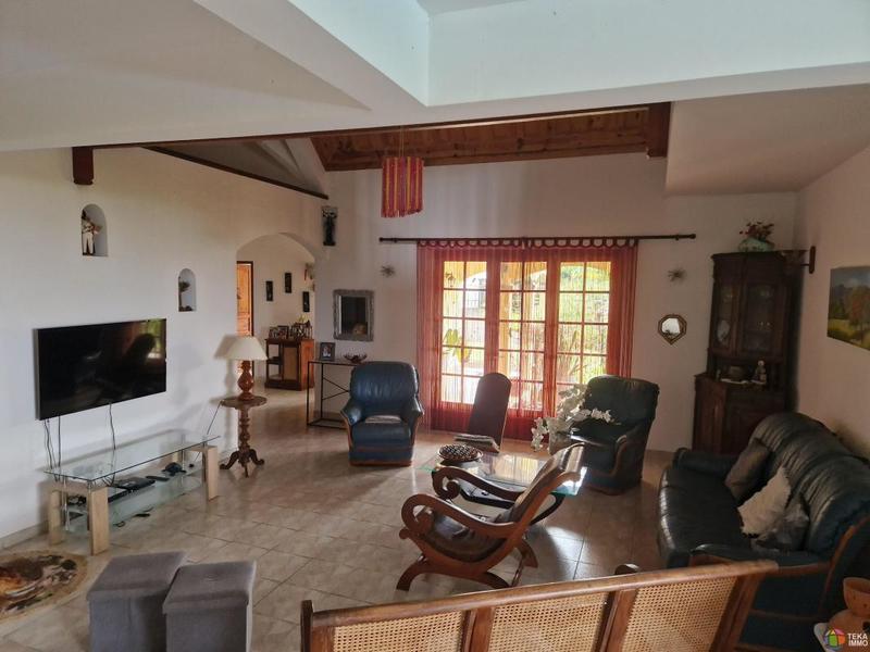 Villa - 264 m² - 6 pièces