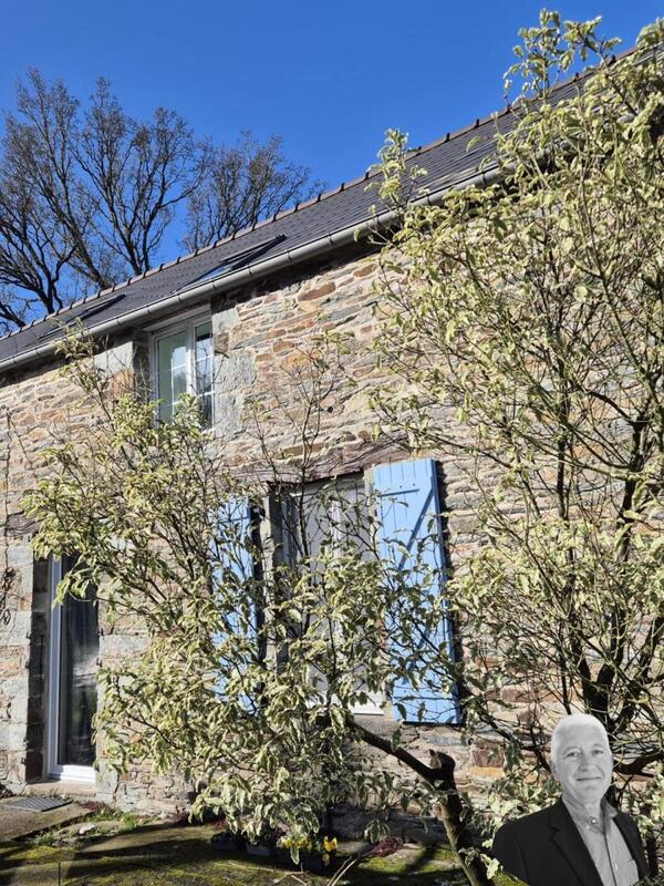 Maison - 245 m² - 8 pièces