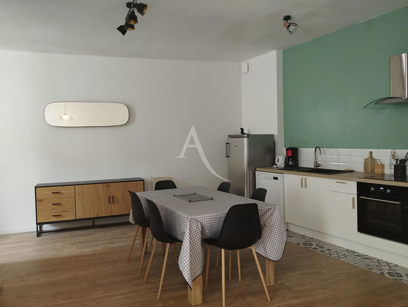 Maison - 64 m² - 3 pièces