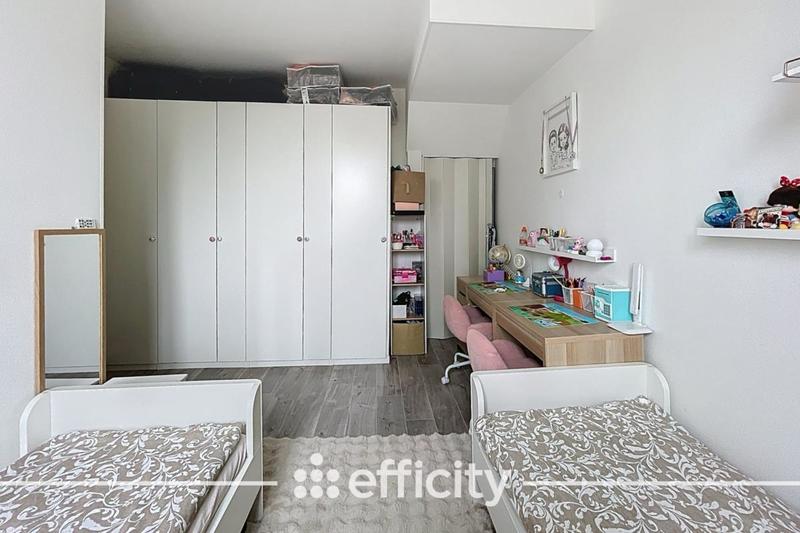 Maison - 160 m² - 5 pièces