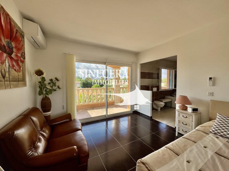 Maison - 224 m² - 9 pièces