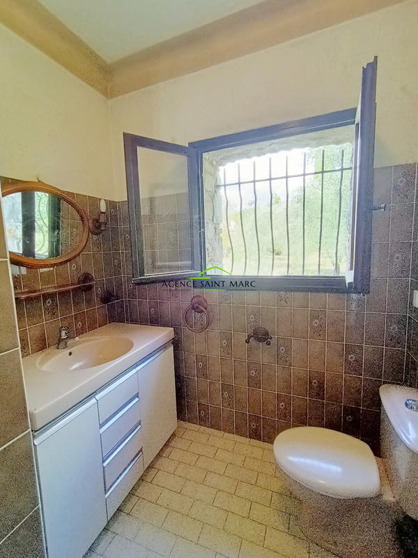 Propriété - 180 m² - 6 pièces