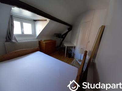 Appartement - 83 m² - 7 pièces