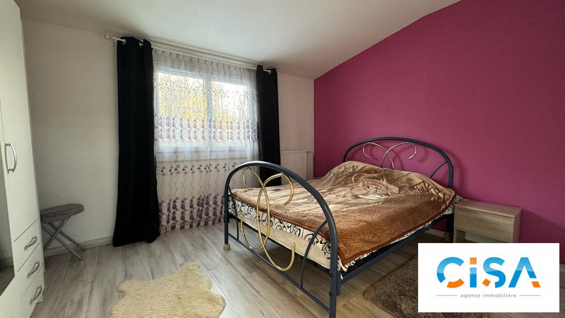 Maison - 90 m² - 5 pièces