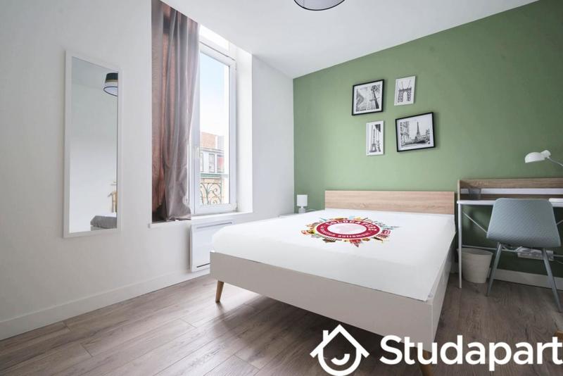 Chambre - 12 m² - 1 pièce