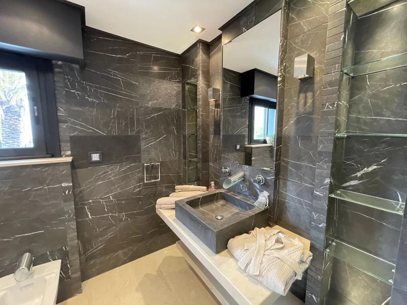 Villa - 224 m² - 5 pièces