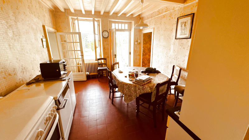 Maison - 94 m² - 5 pièces