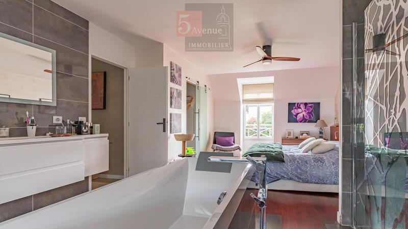 Maison - 197 m² - 6 pièces