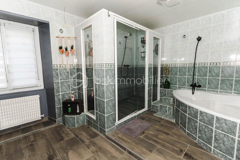 Maison - 155 m² - 6 pièces