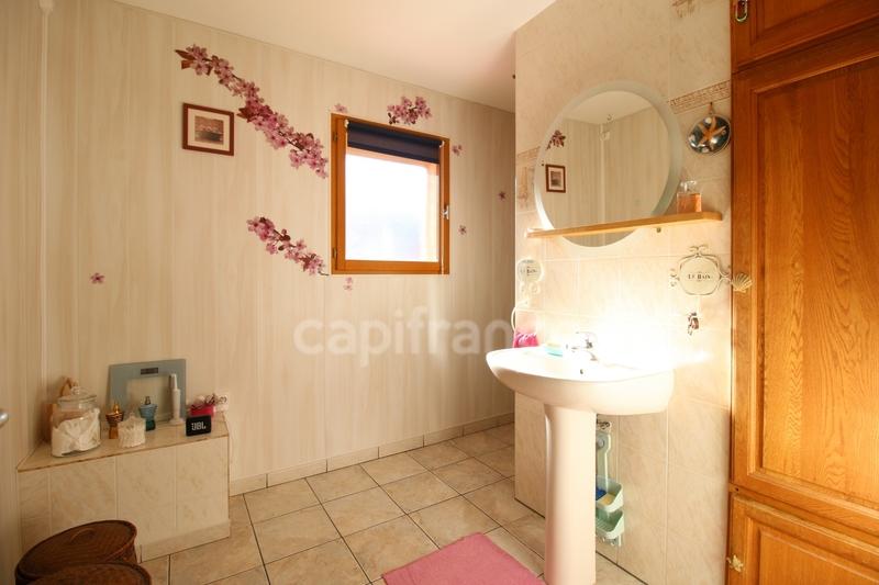 Maison - 115 m² - 6 pièces