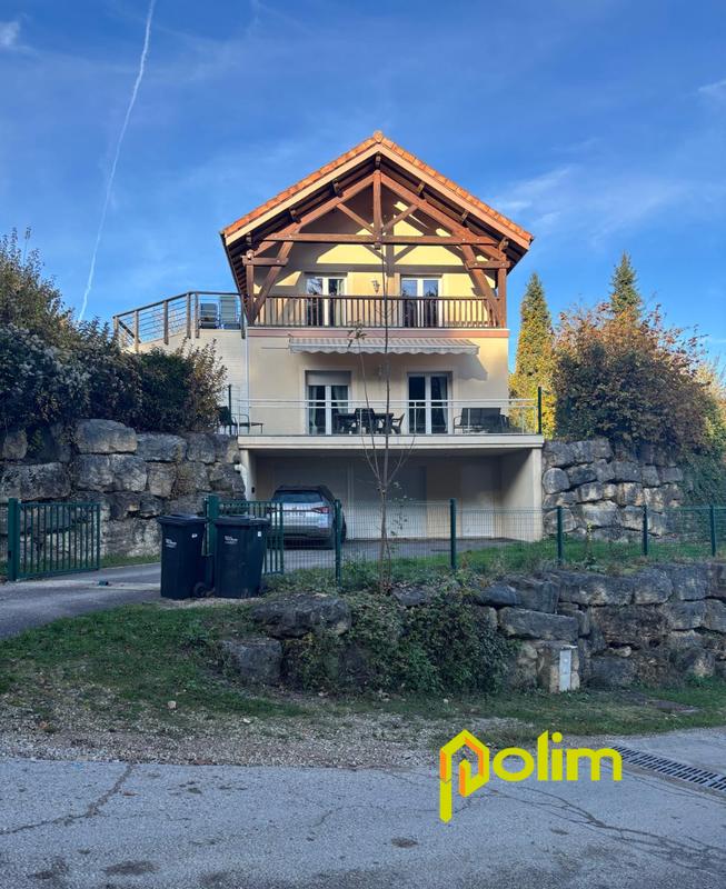 Propriété - 306 m² - 8 pièces