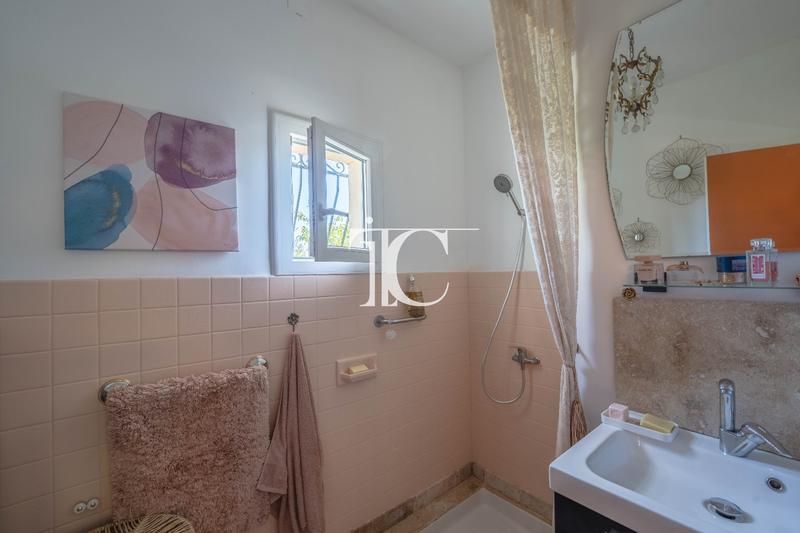 Maison - 159 m² - 6 pièces