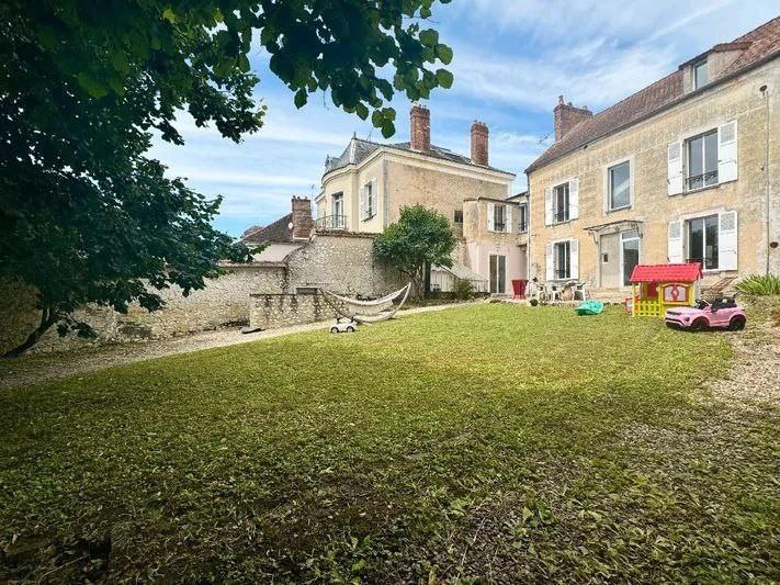 Maison - 209 m² - 6 pièces