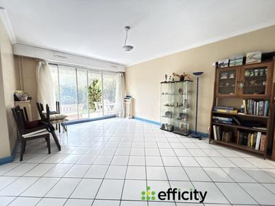 Appartement - 93 m² - 4 pièces