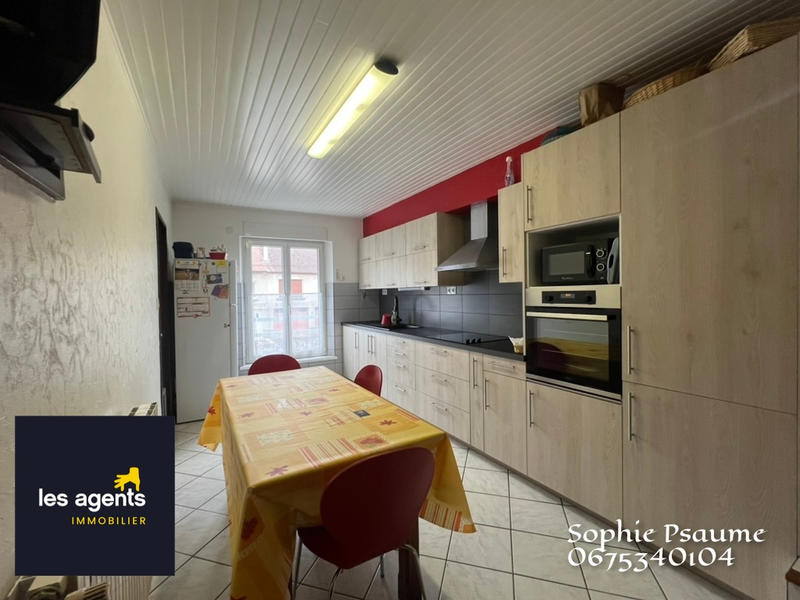 Maison - 240 m² - 10 pièces