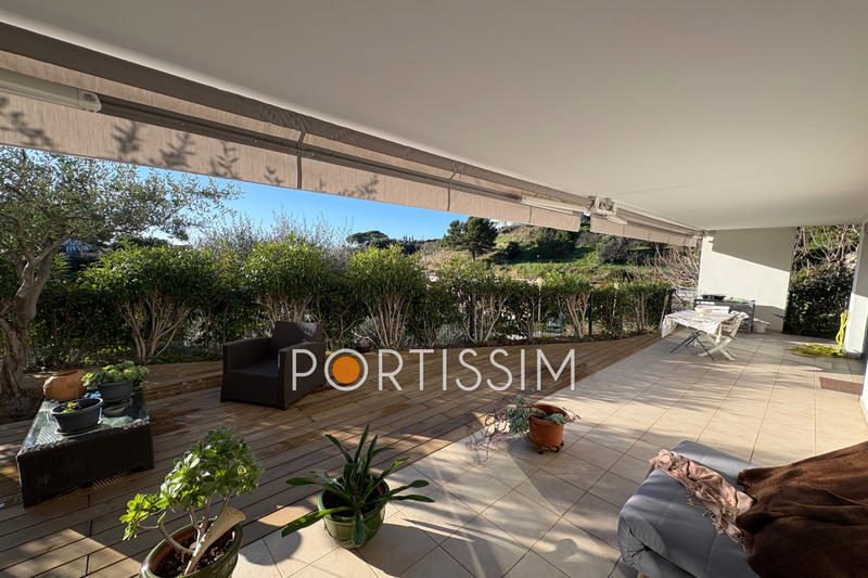 Appartement - 93 m² - 4 pièces