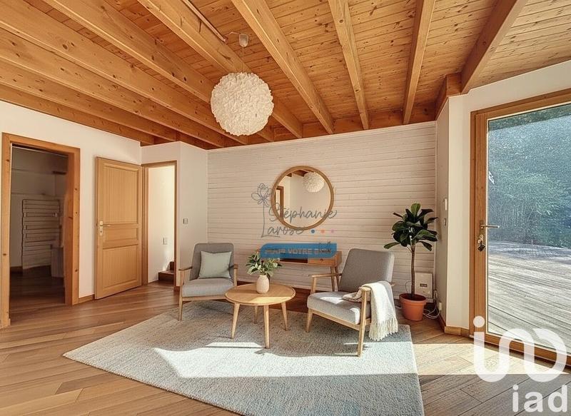 Maison de maîtres - 251 m² - 9 pièces