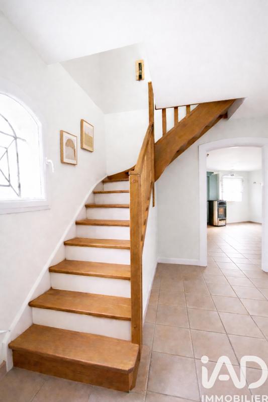 Maison - 199 m² - 9 pièces