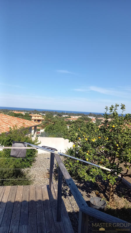 Villa - 200 m² - 6 pièces