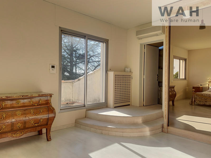 Villa - 220 m² - 5 pièces