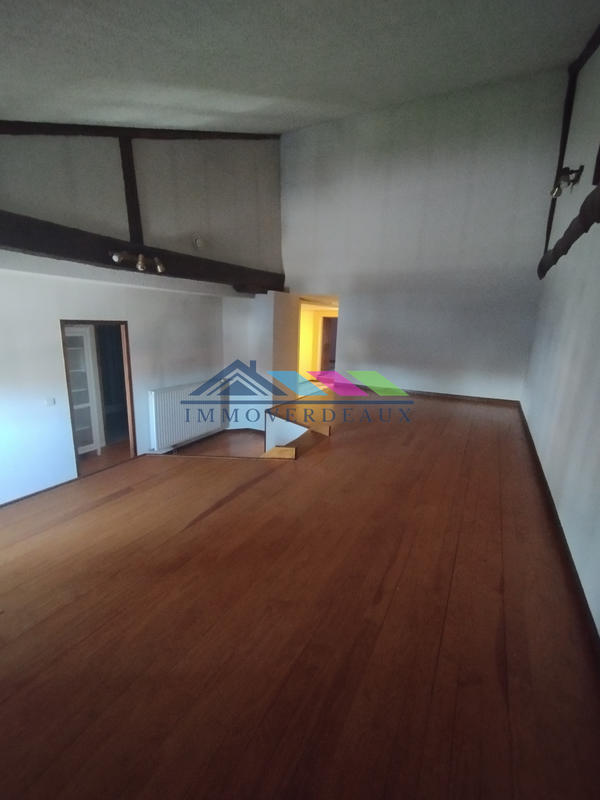 Maison - 290 m² - 8 pièces