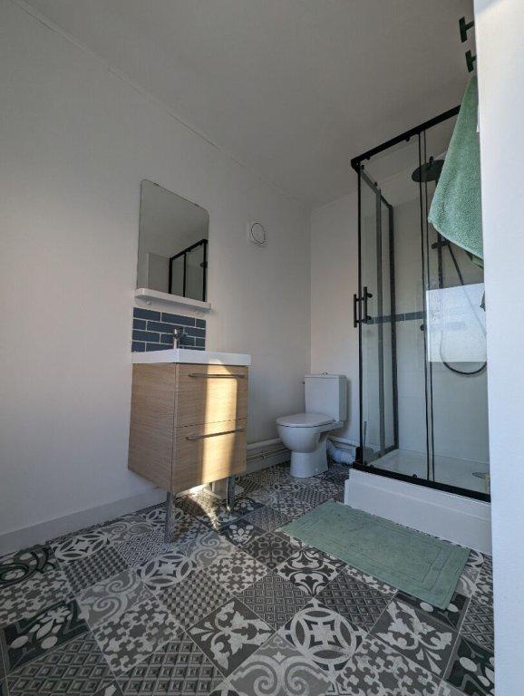 Chambre - 14 m² - 7 pièces