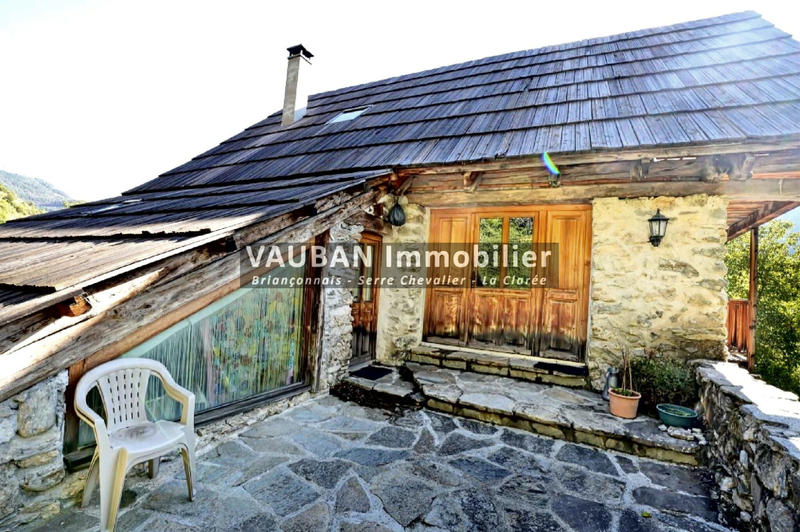 Appartement - 145 m² - 6 pièces