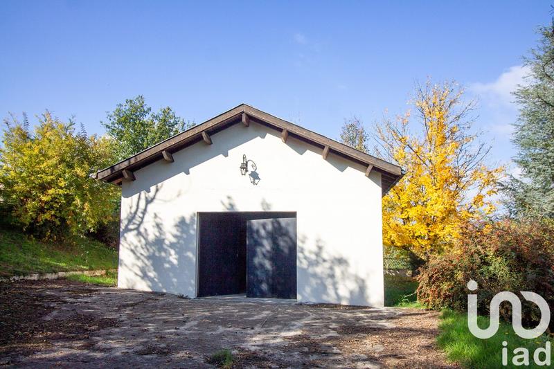 Maison - 180 m² - 7 pièces