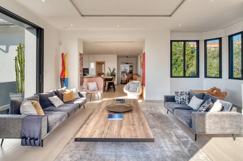 Villa - 185 m² - 8 pièces