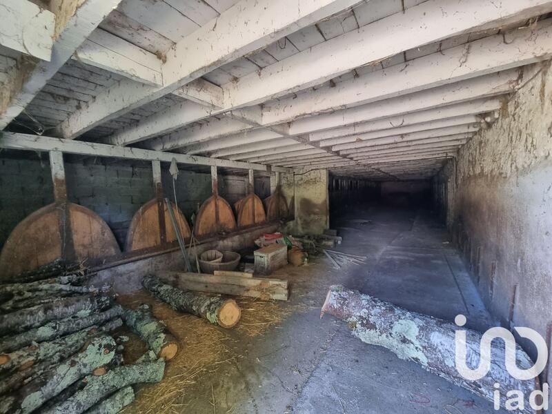 Ferme - 300 m² - 2 pièces