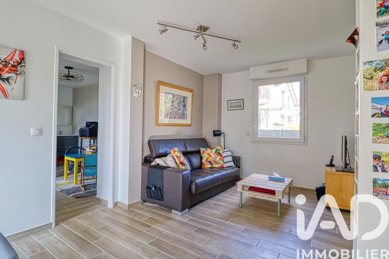 Maison - 99 m² - 6 pièces