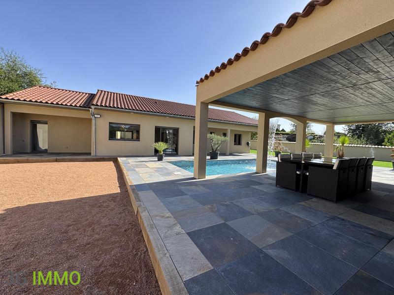 Maison contemporaine - 142 m² - 5 pièces