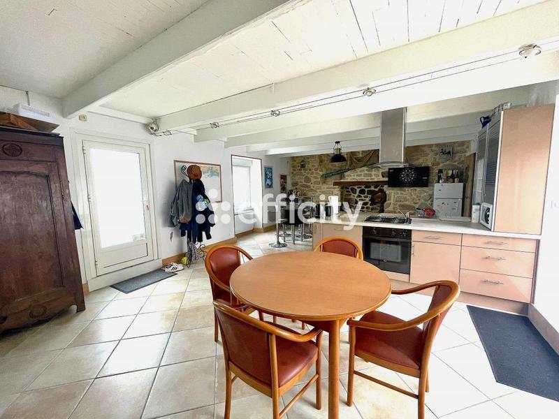 Maison - 121 m² - 4 pièces