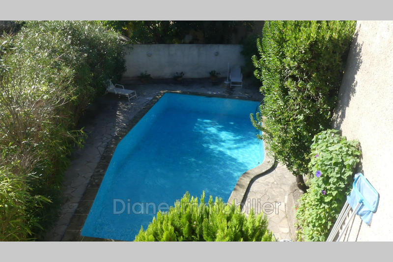 Villa - 210 m² - 7 pièces