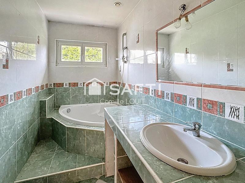 Maison - 128 m² - 7 pièces