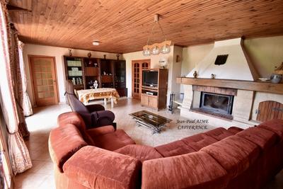 Maison - 160 m² - 5 pièces