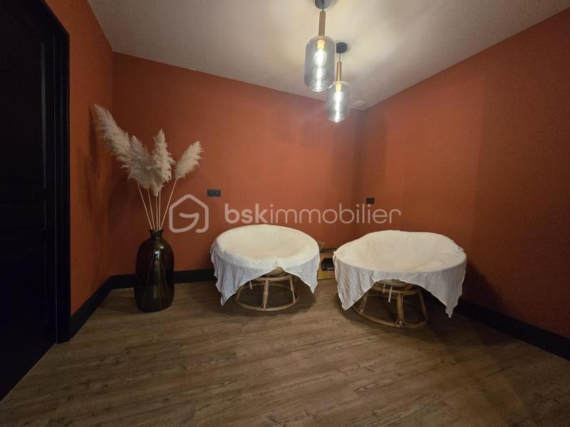 Corps de ferme - 200 m² - 7 pièces