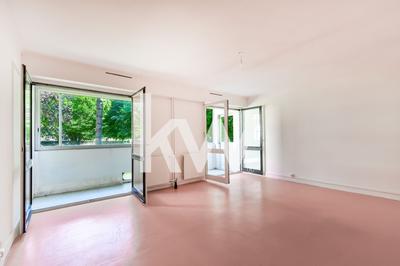 Appartement - 79 m² - 3 pièces