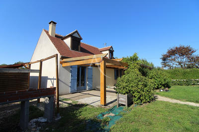 Maison - 98 m² - 5 pièces