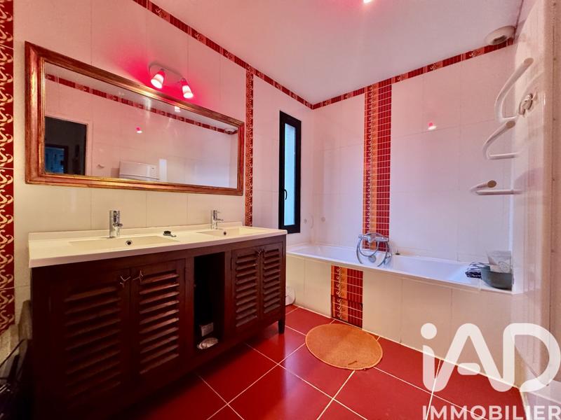 Maison - 178 m² - 6 pièces